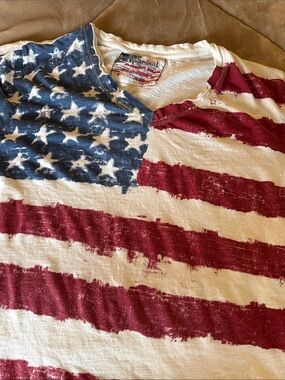 Natural Reflections White Graphic Tee with Red & Blue Flag Print